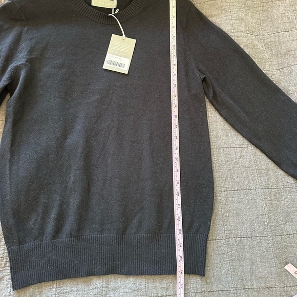 Everlane | The No-Sweat Sweater | Uniform - Picture 9 of 11